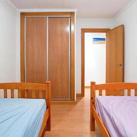 2 Bedroom Gorgeous In Appartement